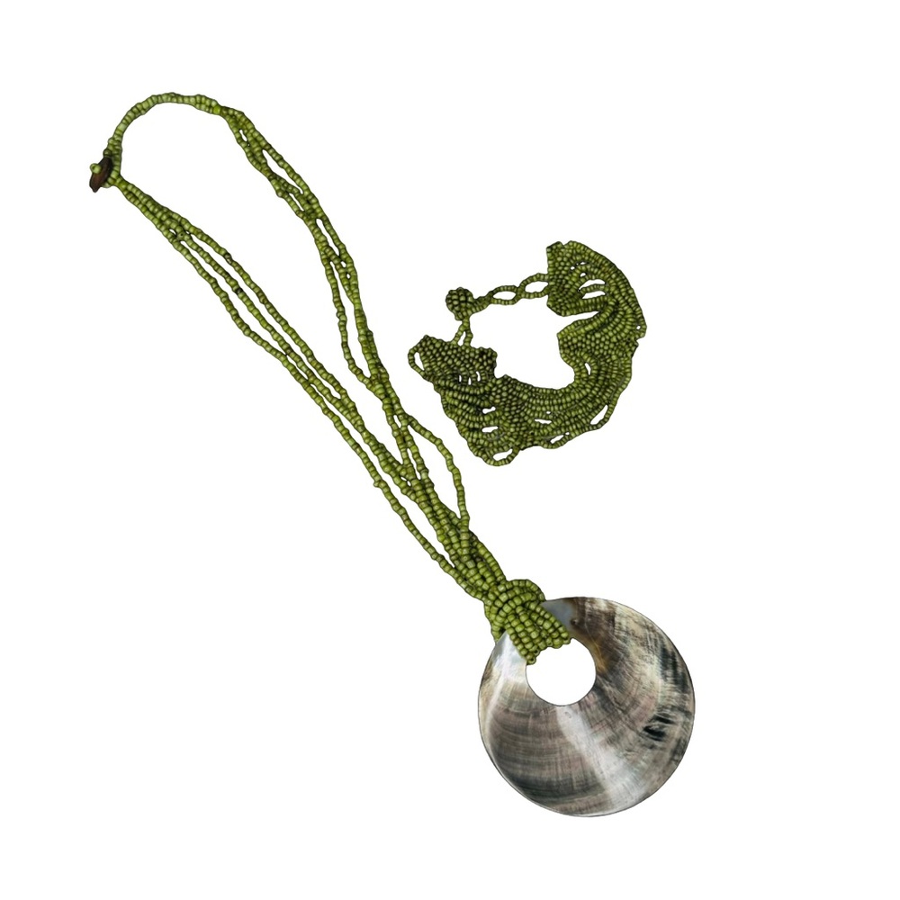 Green seed necklace with shell and matching bracelet New - Picture 2 of 3